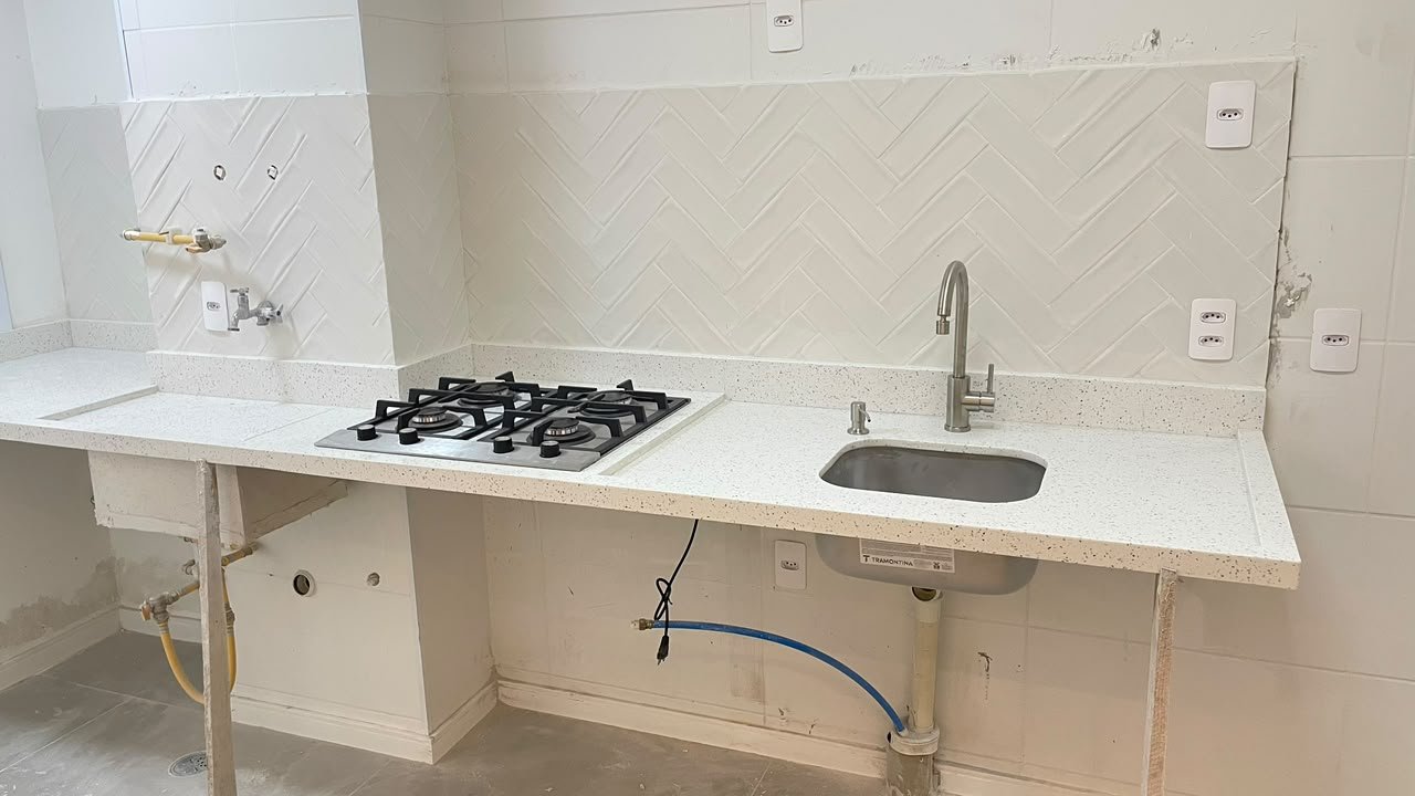 Bancada em pedra instalada pela Belor Marmoraria
